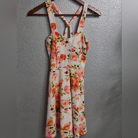 Fashion Magazine Floral Mini Dress 0 - Picture 1 of 7